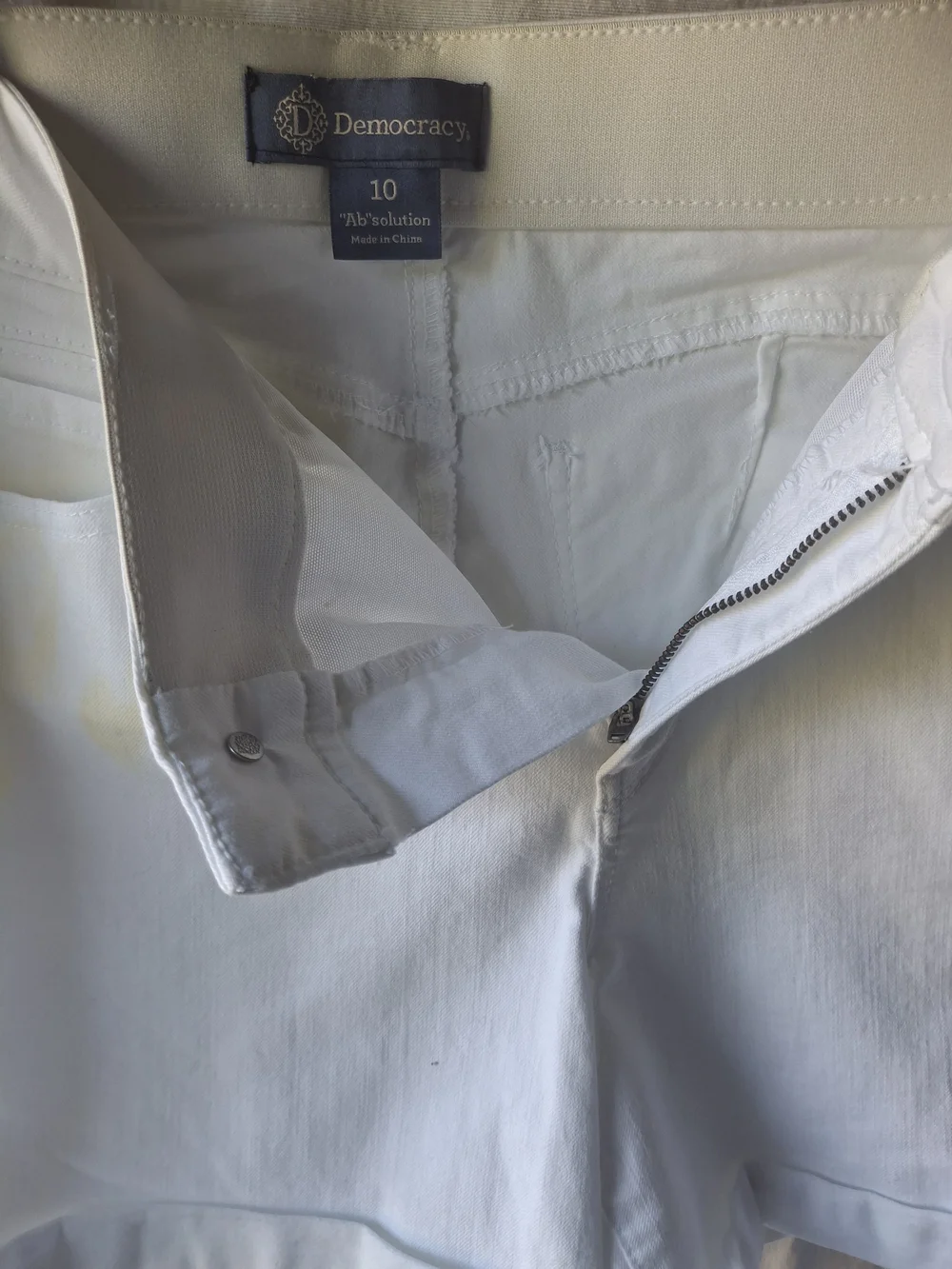 Democracy White Women's Denim Shorts